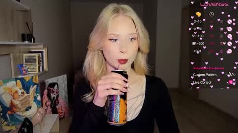 sweetie Lisa3 online show from 25, 9, 2025