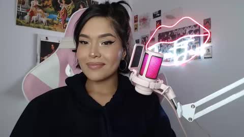 SweetJess online show from 4, 3, 2025