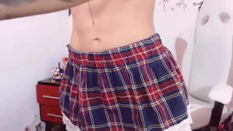 Snapshot of sweetkatik chatting on 9, 9, 2025 karen online show from 9, 9, 2025