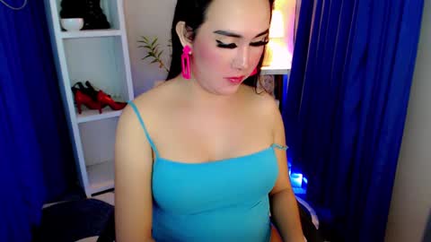 Snapshot of sweetladyapril chatting on 23, 2, 2025 dessiree online show from 23, 2, 2025