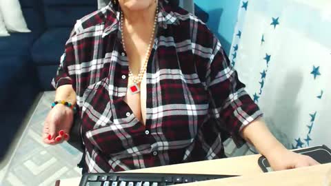 Rebeka online show from 16, 2, 2025