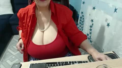 Snapshot of sweetladyrebeka chatting on 15, 11, 2025 Rebeka online show from 15, 11, 2025