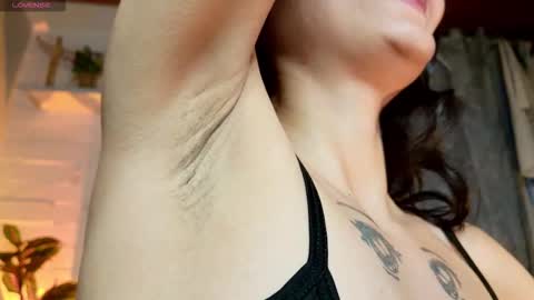 Snapshot of sweetletty_ chatting on 10, 2, 2026 Letty la traga semen lol online show from 10, 2, 2026