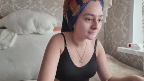 Snapshot of sweetliaison chatting on 3, 11, 2025 sweetliaison online show from 3, 11, 2025