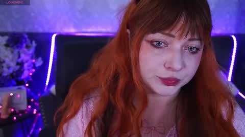 Snapshot of sweetlillu chatting on 11, 11, 2025 SweetLillu online show from 11, 11, 2025