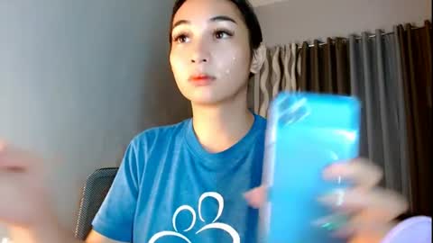 Snapshot of sweetlilly_18 chatting on 4, 7, 2026 Lilly online show from 4, 7, 2026