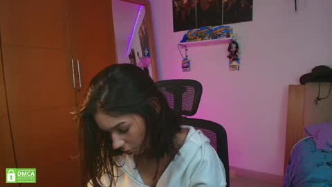 Snapshot of sweetlittlevenus chatting on 11, 2, 2025 Venus online show from 11, 2, 2025