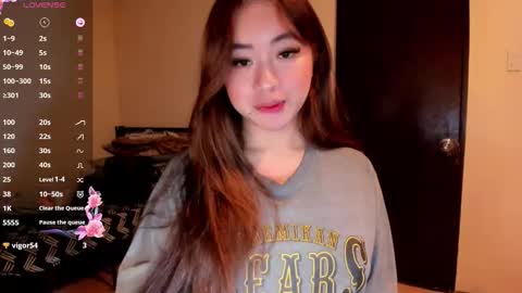 Snapshot of sweetlovepinay04 chatting on 10, 5, 2026 Zoe online show from 10, 5, 2026