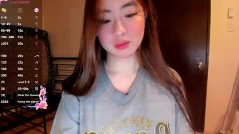 Snapshot of sweetlovepinay04 chatting on 1, 7, 2026 Zoe online show from 1, 7, 2026