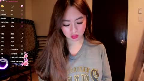 Snapshot of sweetlovepinay04 chatting on 29, 7, 2026 Zoe online show from 29, 7, 2026