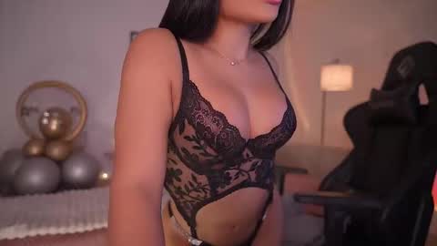 Snapshot of sweetmelii29 chatting on 11, 10, 2025 instagram melisabahamon online show from 11, 10, 2025