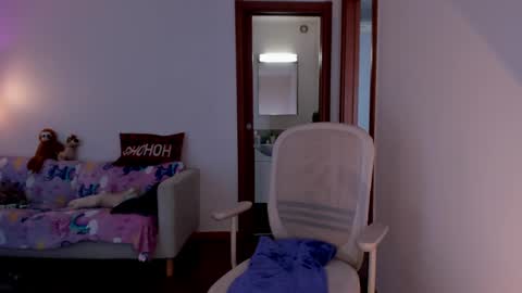 Snapshot of sweetmila1 chatting on 3, 4, 2026 Mila online show from 3, 4, 2026