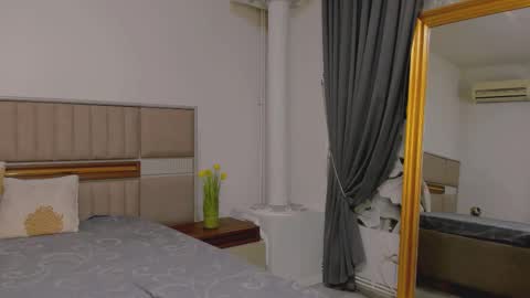 Snapshot of sweetmilf36 chatting on 25, 10, 2025 Claudia online show from 25, 10, 2025