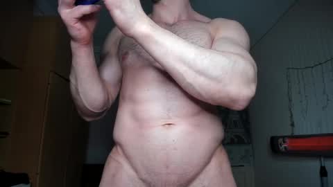 Snapshot of sweetmuscles_boy chatting on 11, 2, 2025 Lorenzo online show from 11, 2, 2025