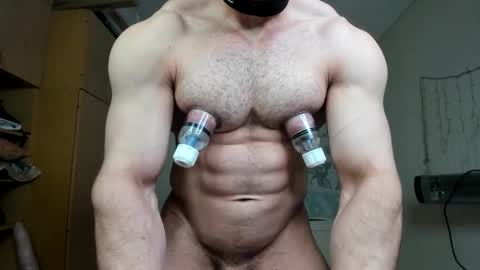 Snapshot of sweetmuscles_boy chatting on 11, 10, 2025 Lorenzo online show from 11, 10, 2025