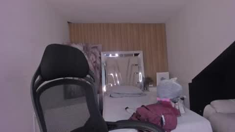 Snapshot of sweetnova_ chatting on 26, 5, 2026 Sweet Nova online show from 26, 5, 2026