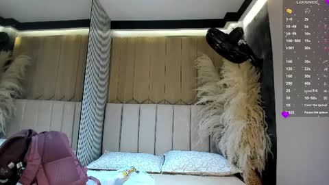 Snapshot of sweetnova_ chatting on 28, 6, 2026 Sweet Nova online show from 28, 6, 2026