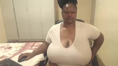 Snapshot of sweetnoziexxx chatting on 29, 1, 2025 sweetnoziexxx online show from 29, 1, 2025