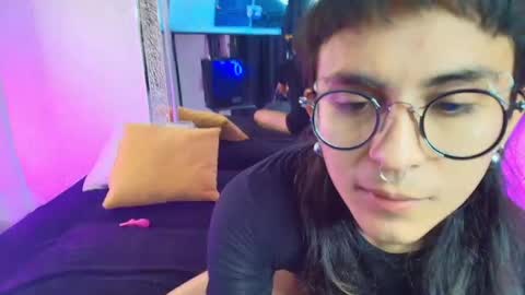 Snapshot of sweetobsidian_boy chatting on 2, 4, 2026 obsidian online show from 2, 4, 2026