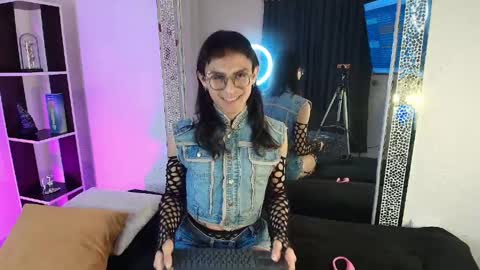 Snapshot of sweetobsidian_boy chatting on 6, 4, 2026 obsidian online show from 6, 4, 2026