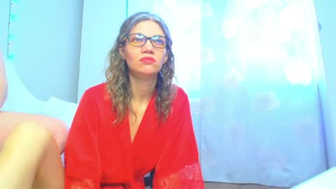 Veronica and Alex online show from 20, 4, 2026