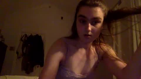 sweetpeach232323 online show from 31, 12, 2024