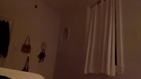 sweetpeach232323 online show from 2, 1, 2025