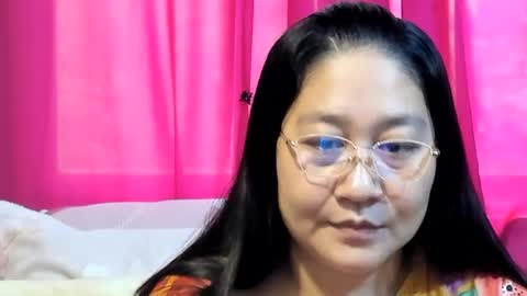 Snapshot of sweetpilipina88 chatting on 1, 7, 2026 MIA online show from 1, 7, 2026