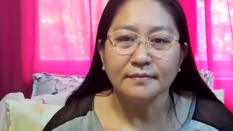 Snapshot of sweetpilipina88 chatting on 11, 7, 2026 MIA online show from 11, 7, 2026