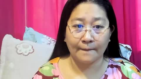 Snapshot of sweetpilipina88 chatting on 12, 7, 2026 MIA online show from 12, 7, 2026