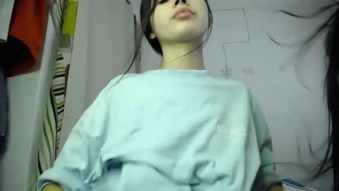 Snapshot of sweetpink1_ chatting on 18, 9, 2025 Caro Lily online show from 18, 9, 2025