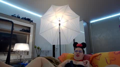 SweetRaisa online show from 31, 10, 2025