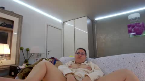 SweetRaisa online show from 25, 5, 2026