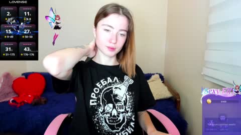 Snapshot of sweets_alma chatting on 25, 12, 2024 sweets_alma online show from 25, 12, 2024