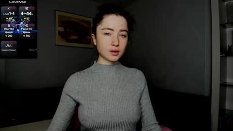 Snapshot of sweets_alma chatting on 12, 10, 2025 sweets_alma online show from 12, 10, 2025