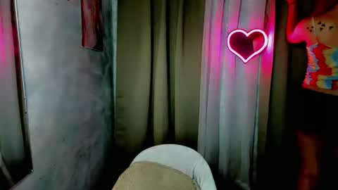 Snapshot of sweetsassyvv chatting on 23, 10, 2025 sweetsassyvv online show from 23, 10, 2025