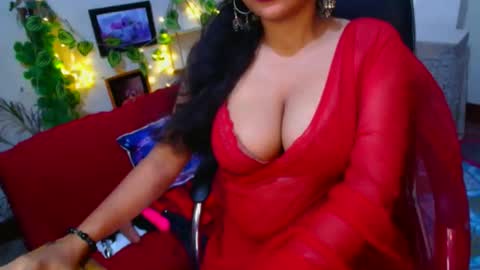 SweetSour online show from 10, 11, 2025