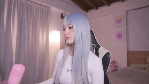 Snapshot of sweett_catt1 chatting on 19, 9, 2025 Cat independent model online show from 19, 9, 2025