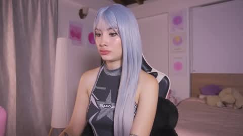 Snapshot of sweett_catt1 chatting on 19, 10, 2025 Cat independent model online show from 19, 10, 2025