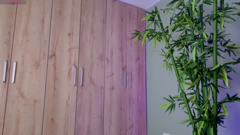 Snapshot of sweett_petite chatting on 23, 1, 2025 online show from 23, 1, 2025