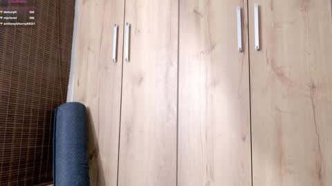 Snapshot of sweett_petite chatting on 28, 1, 2025 online show from 28, 1, 2025