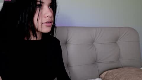 Snapshot of sweett_petite chatting on 8, 2, 2025 online show from 8, 2, 2025