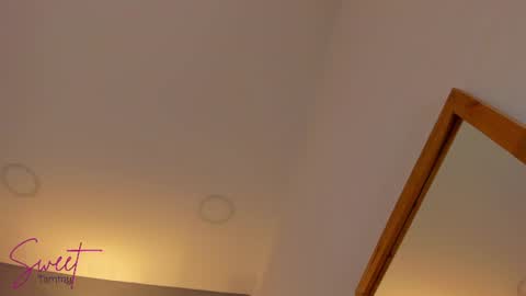 Snapshot of sweettammy_ chatting on 25, 6, 2026 Tammy online show from 25, 6, 2026