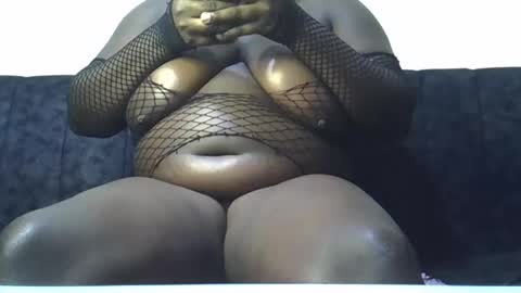 Snapshot of sweettlove1 chatting on 1, 12, 2024 sweettlove1 online show from 1, 12, 2024