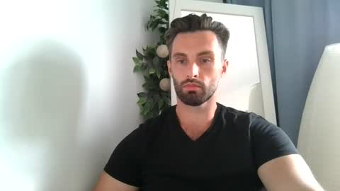 Tom online show from 3, 7, 2026