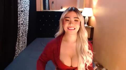 Snapshot of sweettrixiee chatting on 7, 11, 2025 Ms trixiee online show from 7, 11, 2025