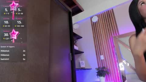 sweetviolet___ online show from 23, 2, 2025