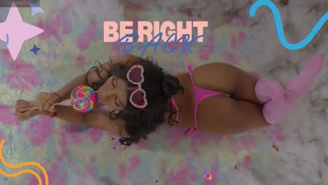 sweetviolet___ online show from 7, 1, 2026