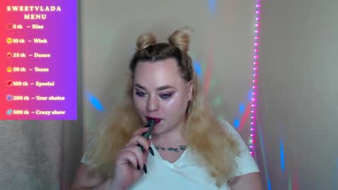 sweetvlada13 online show from 29, 4, 2026