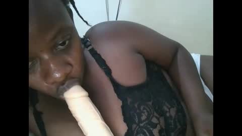 sweetyass25 online show from 13, 9, 2025